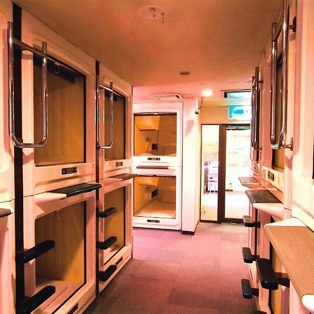 Capsule Hotel & Sauna Cosmo Plaza Akabane Tokyo Rom bilde