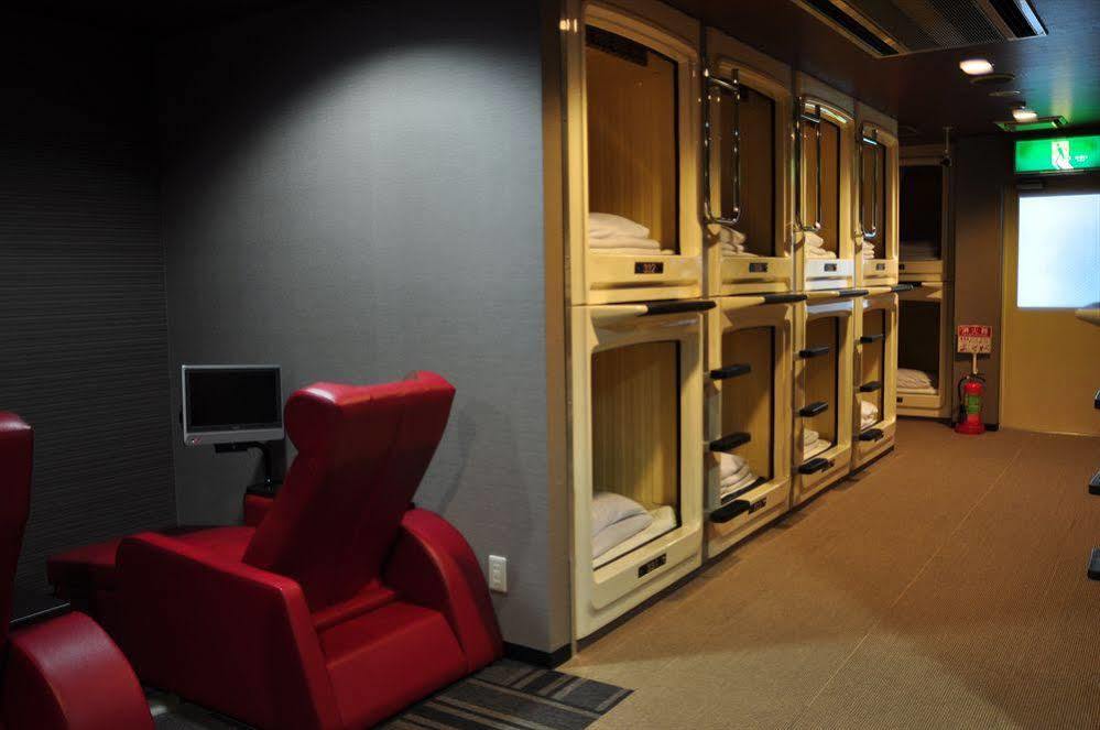 Capsule Hotel & Sauna Cosmo Plaza Akabane Tokyo Eksteriør bilde